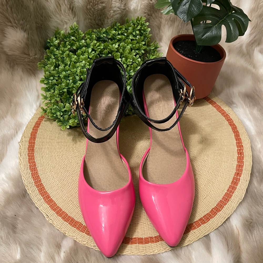 NWOT~ Pink Shoes